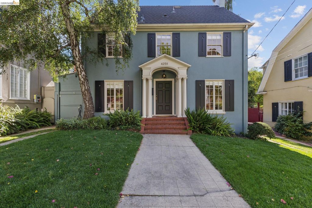 4258 Lakeshore Ave, Oakland, CA 94610