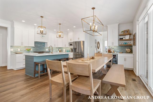 27 Third Street, South Haven, MI 49090