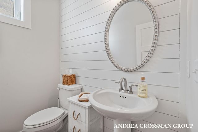 27 Third Street, South Haven, MI 49090