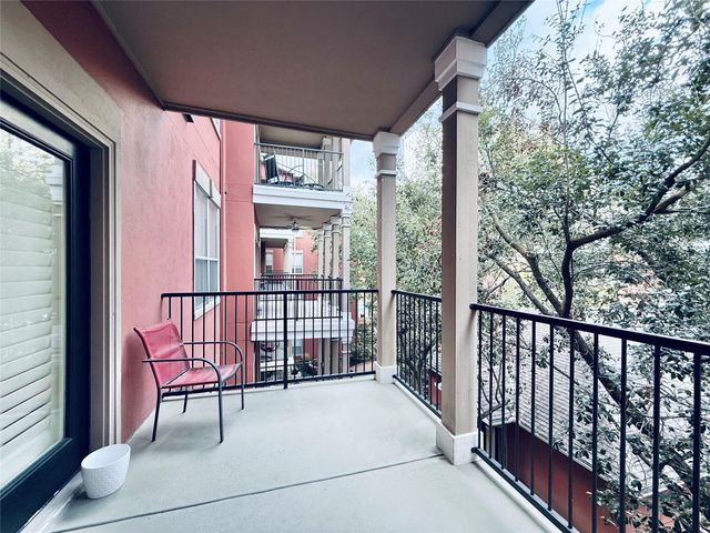 2400 Mccue Road 325, Houston, TX 77056