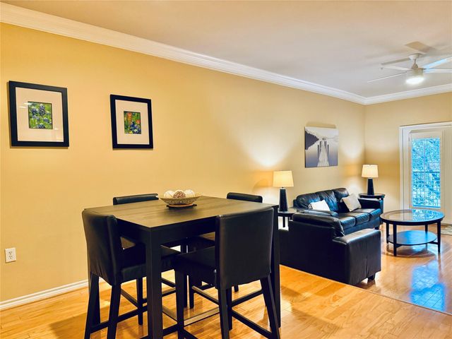 2400 Mccue Road 325, Houston, TX 77056