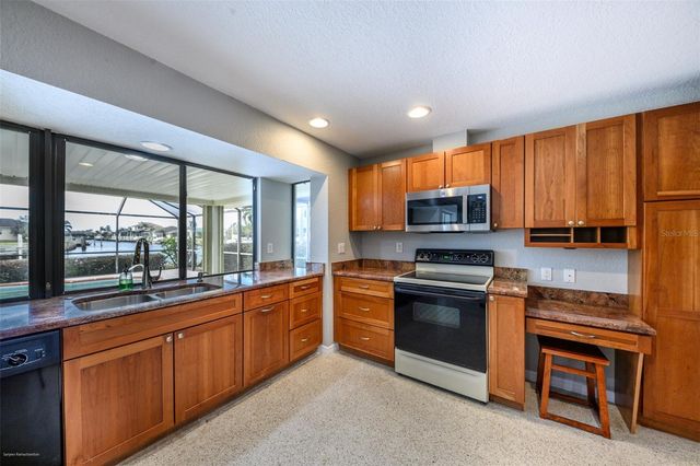 2429 AQUI ESTA DR, Punta Gorda, FL 33950