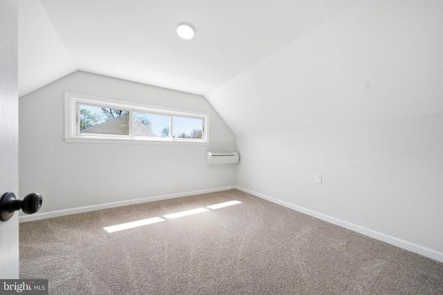 11 WHITEWOOD DR, Levittown, PA 19057