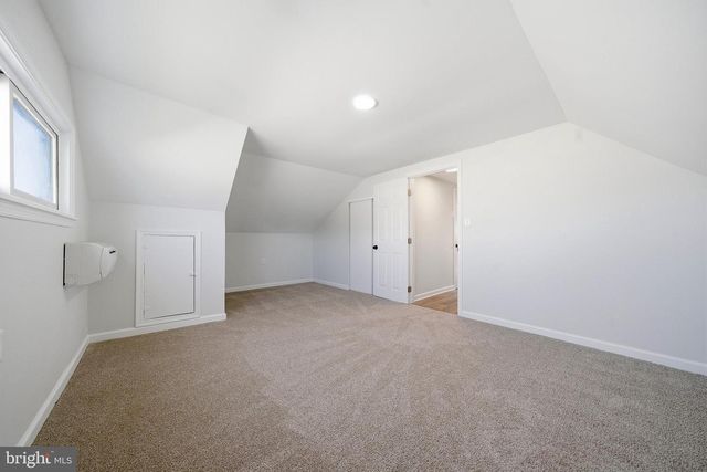 11 WHITEWOOD DR, Levittown, PA 19057