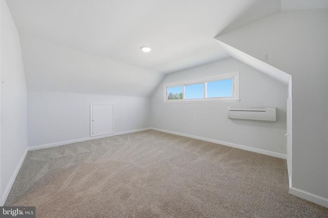 11 WHITEWOOD DR, Levittown, PA 19057