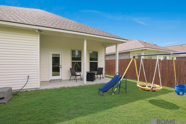 8242 Treeline Dr, Gonzales, LA 70737