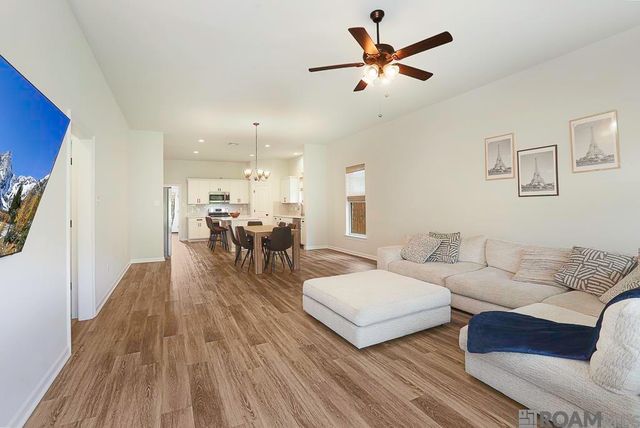 8242 Treeline Dr, Gonzales, LA 70737