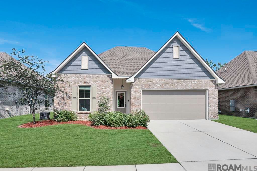 8242 Treeline Dr, Gonzales, LA 70737