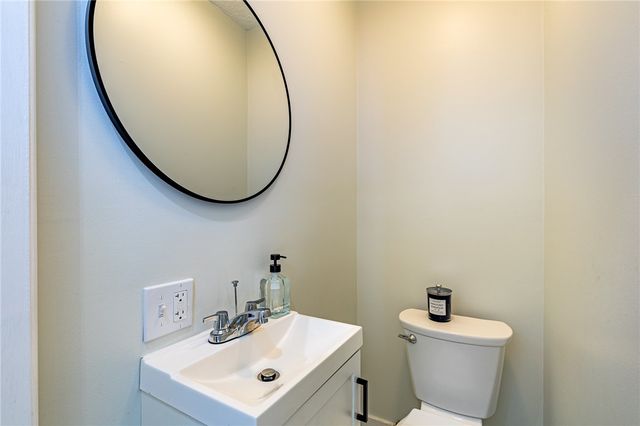 99 Beverly Heights, Greece, NY 14616