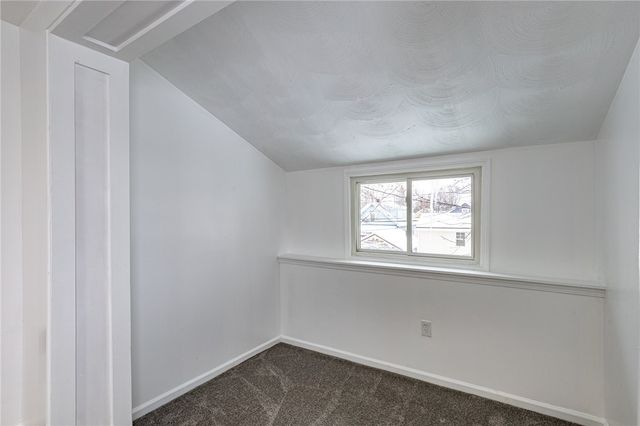 99 Beverly Heights, Greece, NY 14616