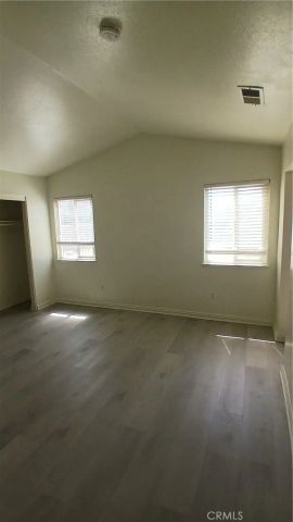 1273 W Woodcrest, Bloomington, CA 92316