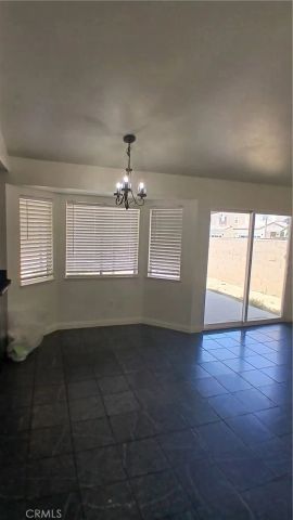 1273 W Woodcrest, Bloomington, CA 92316