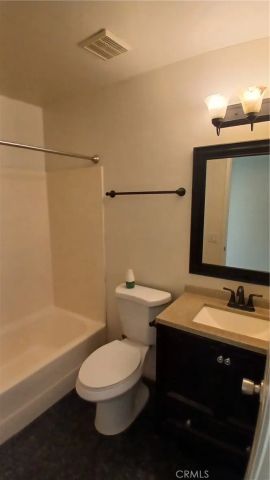 1273 W Woodcrest, Bloomington, CA 92316