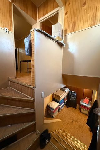 8718 S Euclid Avenue, Chicago, IL 60617