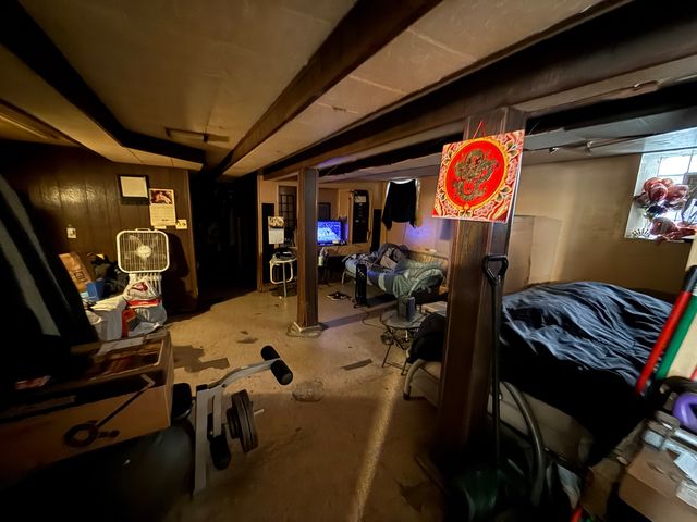 8718 S Euclid Avenue, Chicago, IL 60617