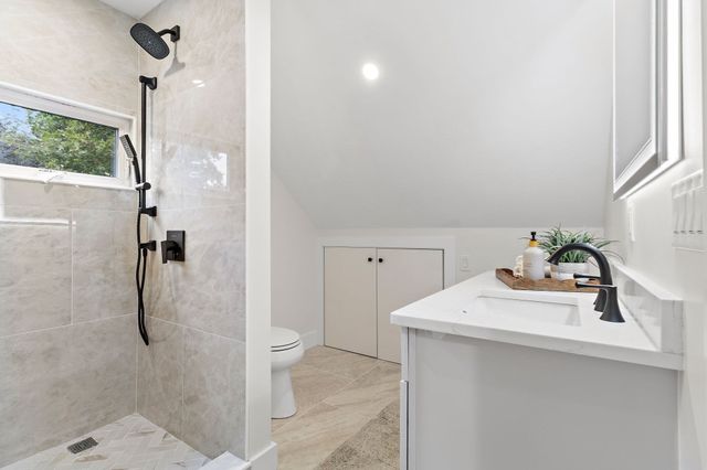 22 Belknap Court, Concord, MA 01742