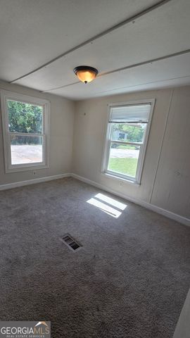 25 Fischer Way, Sharpsburg, GA 30277