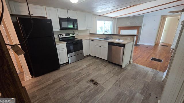 25 Fischer Way, Sharpsburg, GA 30277