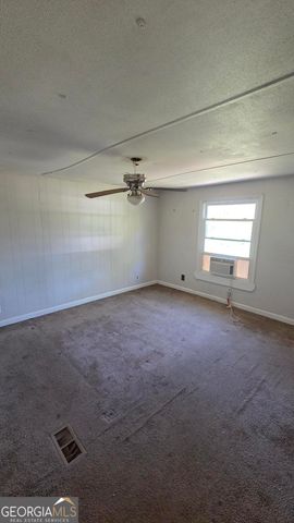 25 Fischer Way, Sharpsburg, GA 30277