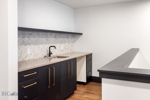 315 N Tracy Avenue 102, Bozeman, MT 59715