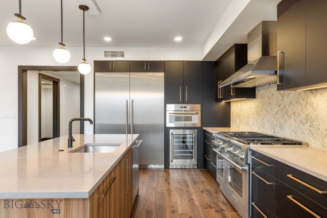 315 N Tracy Avenue 102, Bozeman, MT 59715