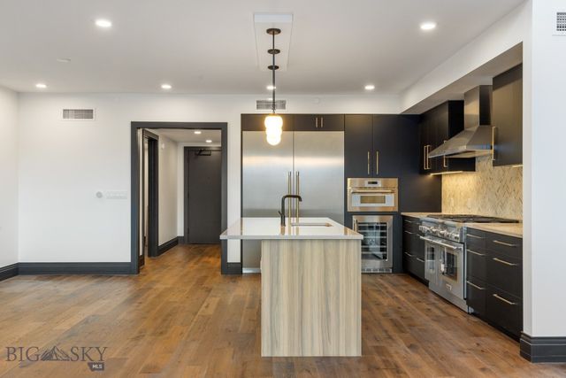 315 N Tracy Avenue 102, Bozeman, MT 59715