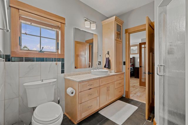 10721 Watersedge Lane, Woodbury, MN 55129