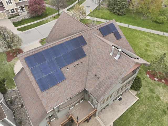 10721 Watersedge Lane, Woodbury, MN 55129