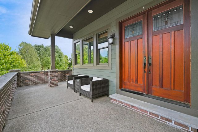 10721 Watersedge Lane, Woodbury, MN 55129