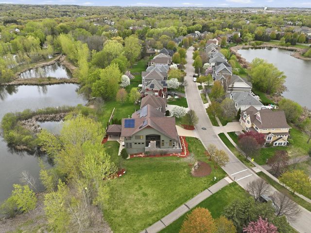 10721 Watersedge Lane, Woodbury, MN 55129