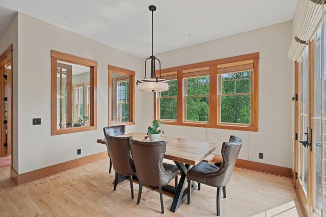 10721 Watersedge Lane, Woodbury, MN 55129