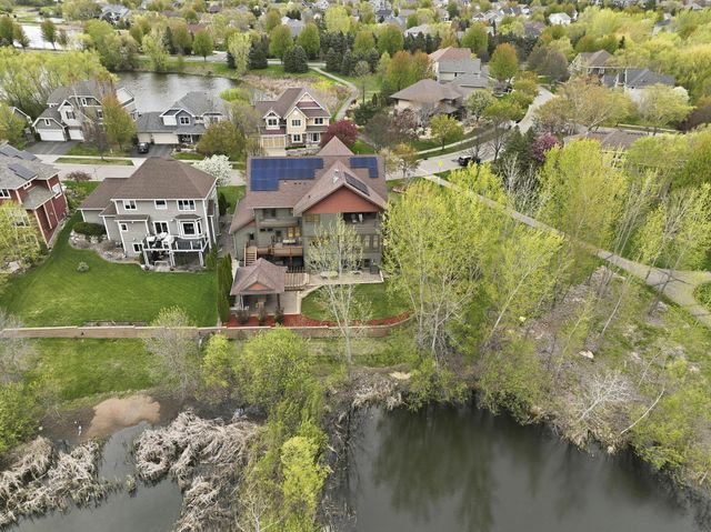 10721 Watersedge Lane, Woodbury, MN 55129
