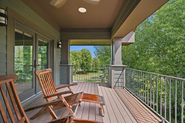 10721 Watersedge Lane, Woodbury, MN 55129