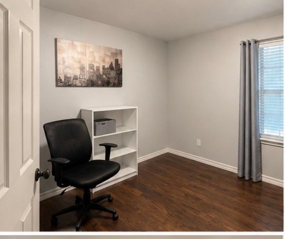 1642 Ash Street, Grand Prairie, TX 75050