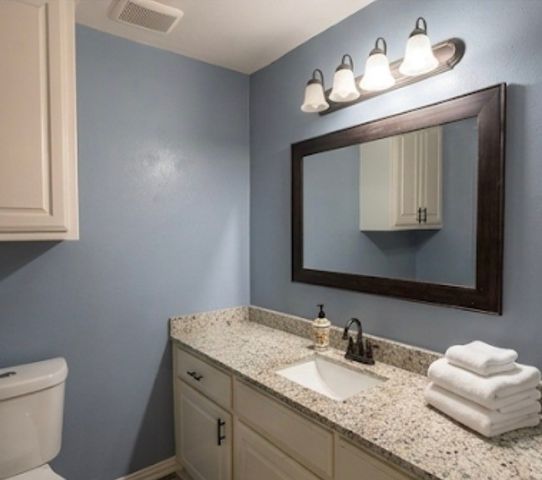 1642 Ash Street, Grand Prairie, TX 75050