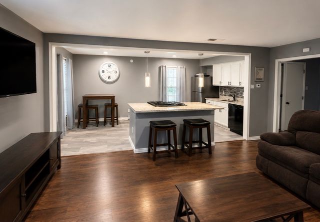 1642 Ash Street, Grand Prairie, TX 75050