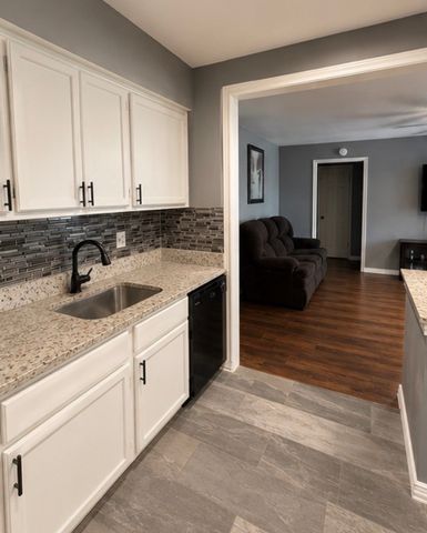 1642 Ash Street, Grand Prairie, TX 75050
