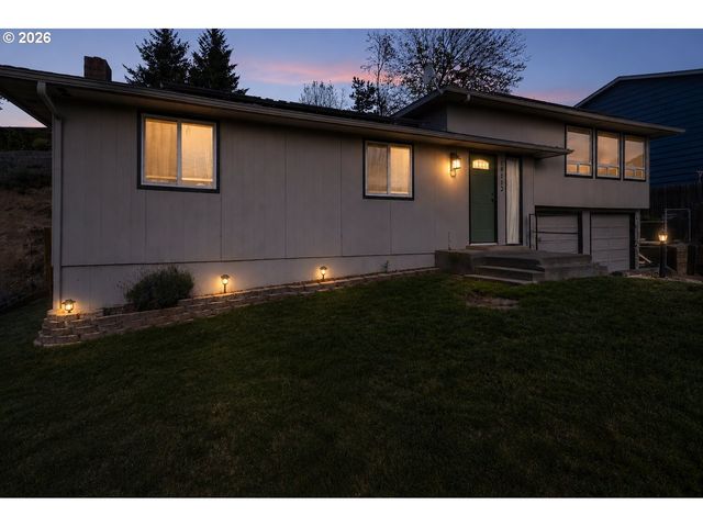 1911 Sw PERKINS Ave, Pendleton, OR 97801