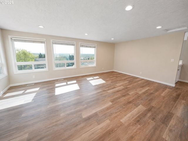1911 Sw PERKINS Ave, Pendleton, OR 97801
