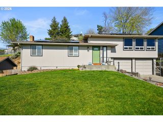 1911 Sw PERKINS Ave, Pendleton, OR 97801