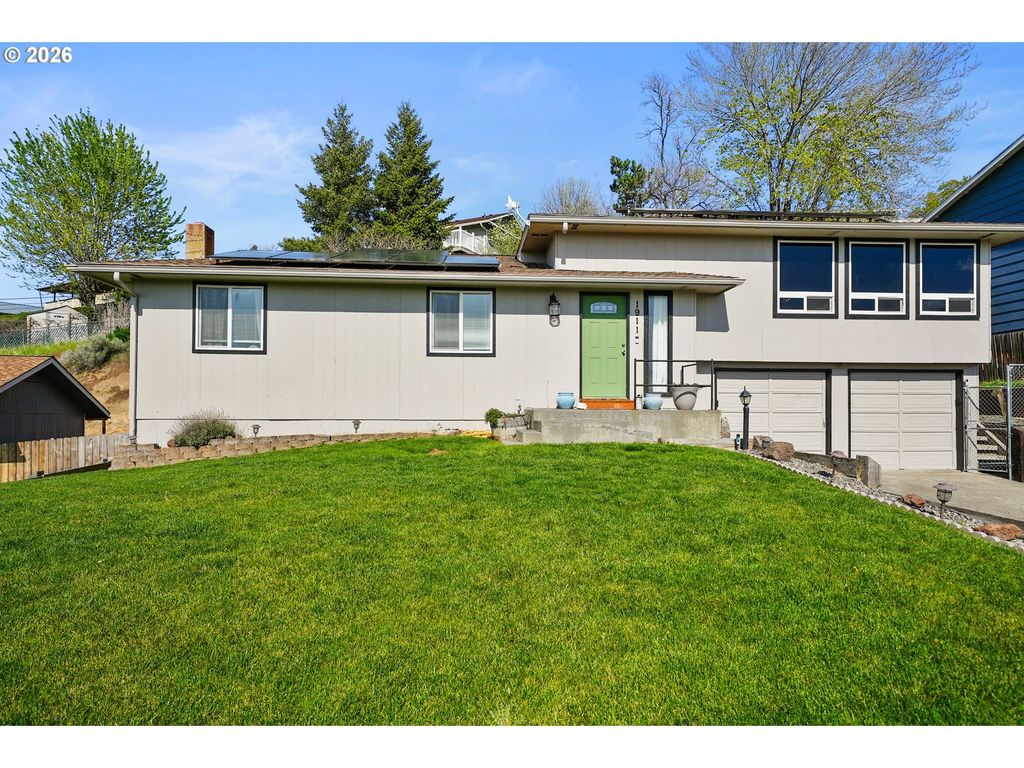1911 Sw PERKINS Ave, Pendleton, OR 97801