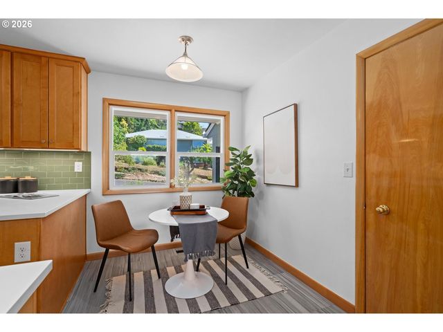6135 Sw 41ST Ave, Portland, OR 97221