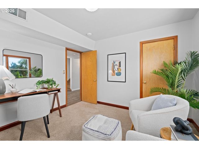 6135 Sw 41ST Ave, Portland, OR 97221