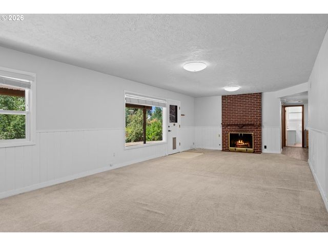 6135 Sw 41ST Ave, Portland, OR 97221