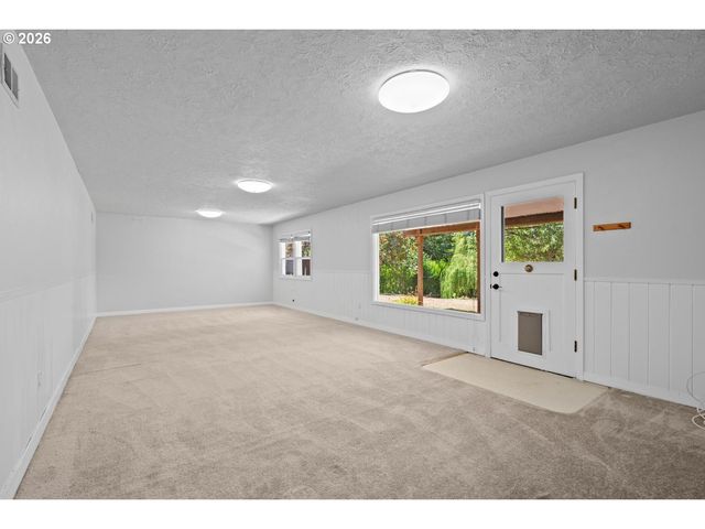 6135 Sw 41ST Ave, Portland, OR 97221