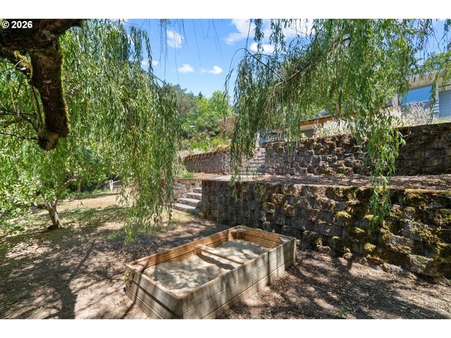 6135 Sw 41ST Ave, Portland, OR 97221
