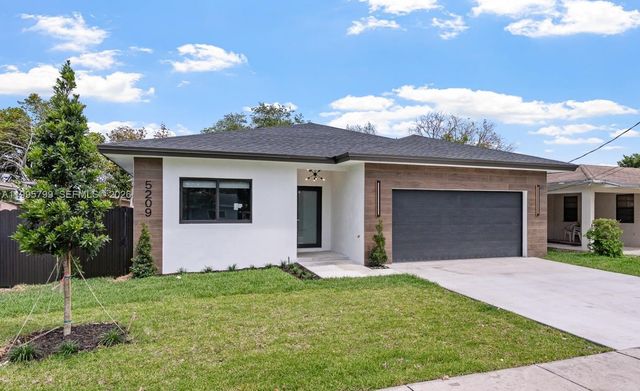 5209 SW 22nd St, West Park, FL 33023