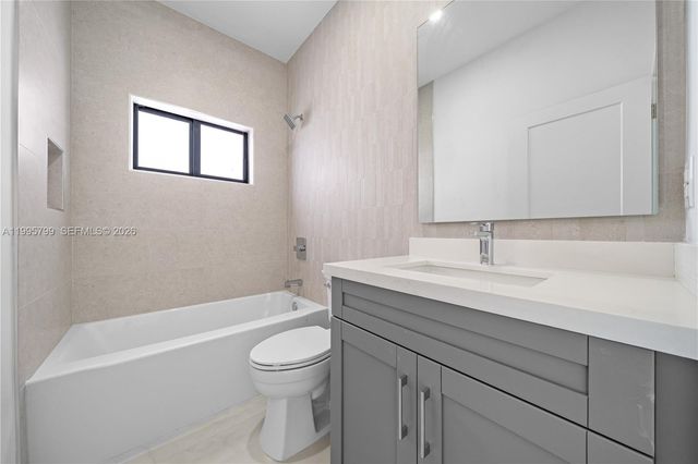 5209 SW 22nd St, West Park, FL 33023