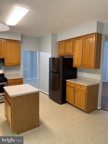 2589 MERGANSER CT, Waldorf, MD 20601