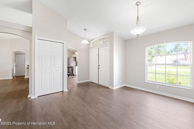 13446 White Plains Street, Spring Hill, FL 34609